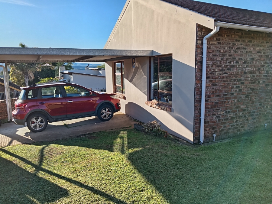 3 Bedroom Property for Sale in Strelitzia Park Eastern Cape
